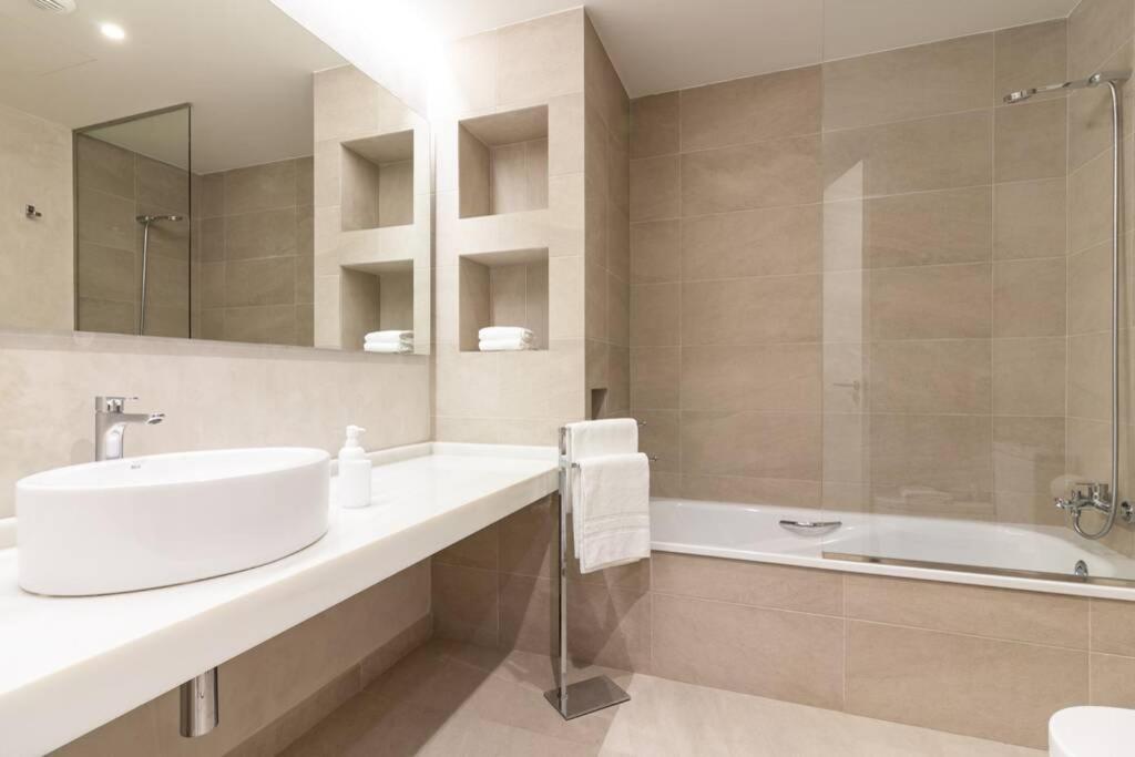 Miramar Luxury 2 Bedroom Freshapartments Малага Екстер'єр фото